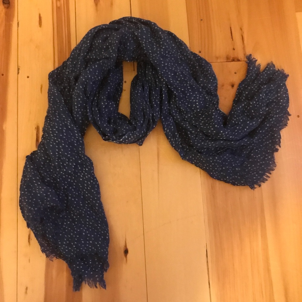 Darzzi scarf